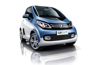 巡航301公里，众泰E200 Pro解决你限外的烦恼 让购车简单一点