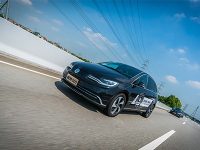 不到1毛钱1公里，这台奔驰技术的国产车价格不低，但够牛