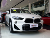 【到店实拍】最小号宝马SUV外观帅爆，首付5.8万，努努力也能买