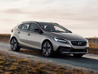 这些2.0T车越来越快 论加速V8也不敢嚣张