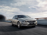 20多万的车最高优惠10万！这款最硬的中型车，买低配就好了？