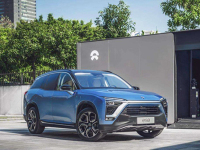 【车闻】他们在朋友圈打了个赌，几十万的车分分钟没了！