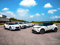 10来万的SUV不惧奔驰奥迪！还把同级对手按到地上摩擦