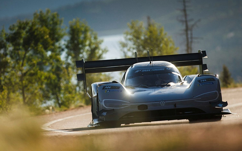 1.97s就破百！秒杀布加迪，这款电动超跑要让燃油车没落？