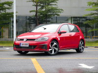 20多万就能买跑车，这3款年轻人开超帅，优惠高达8万！