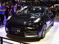 重新定义运动轿跑，国内这家厂商要把大众摁倒在地？成都车展特别报道