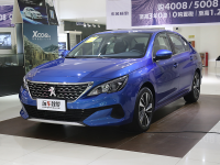 实拍！这款10万级轿车刚刚改款上市，选Ta还是选思域？