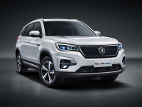 超省油国产SUV上市，17万不到标配四驱，买最低配就赚！