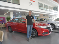 空间无对手！小号“雅阁”比思域还便宜3万？心动！