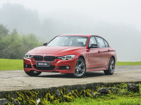 买车纠结空间和配置？6.08万起选这2款，家用够靠谱！