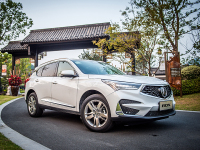 老美喜爱的豪华SUV正式入华，预售34.8万起，你看好吗