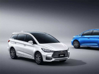 7.99万起！这3款自主车配置超给力，中控屏比特斯拉还大？！