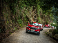 探黔之醉美——陆风逍遥体验千户苗寨千道弯