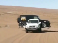 丰田SUV扛着奔驰大G跑很牛吗？这几款SUV都不乐意了！