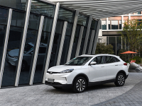 10万出头！能跑400多公里的0油耗SUV让教授有点心动！