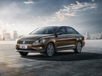 手上就10万块，要选耐用省心的合资三厢轿车就看这2款