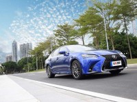 地主家也没余粮，又要豪华又要好养，还是得看看这几台车