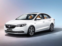 10万起步，最高优惠4万！这台热门家轿现在买超值