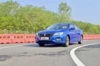 不到7万起步，标配ESP，这款帅爆紧凑型新车有点“硬”