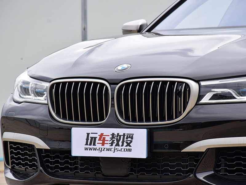 百万气场的豪车用个2.0的“小”排量，这些车到底行不行啊