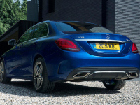 新手福音，车上要有这几个配置，纵横停车场一点都不慌！