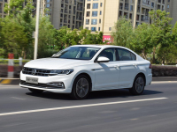 一大批家轿优惠曝光，最高直降2.8万，心动！