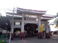 这个V8遍地豪车遍野的地方，如今变成怎样？