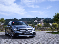 你从没见过的小号奔驰“S级”曝光，1.5T+9AT，更帅还更省油！