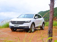 想要回头率还是得看轿跑SUV，7万起步，这几款都很亲民！