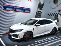 要引进最强思域？奔驰皮卡要来抢越野车饭碗了！