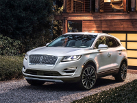 奥迪才19万？！这几款入门豪华SUV看着贵，其实买到就赚