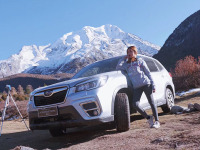 人车一起缺氧！带电的2.0L自吸四驱SUV上雪山能行？