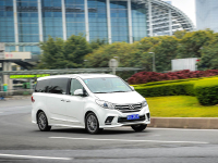 空间大实用性强，10来万这几款都是家用神器，不信你够不用！