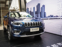 通通都是2.0T+9AT，4大省油好用的中型SUV选谁好？