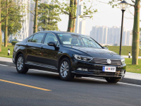 都是20来万的爆款B级车，多个T要多花多少钱？