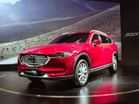 最能挑战汉兰达的7座SUV来了，外观超动感，预售26万起