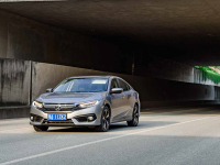 爽到停不下来！90后不看这3款10万出头的家轿100%后悔