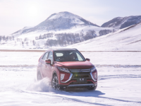 雪天出行的最见伙伴，奕歌实力征服冰雪世界