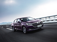 全新1.5T中级家轿刚刚上市，仅7.99万起，你觉得能火？