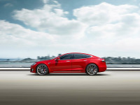 国产神车NB了！4秒破百，续航500KM，但你真愿意买？