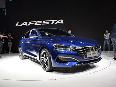 看思域都绕不过TA，同样高颜值强动力，卖10多万值吗？