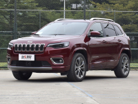 【教授100】好开又好看还实用!评测2019款Jeep 自由光2.0T四驱高性能旗舰版