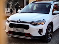 10万级无敌拉风的合资SUV全面升级，回头率秒杀90%街车