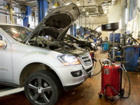 能坑一个算一个，4S店都爱给小白做这些保养！