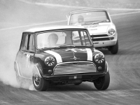 有钱没钱的老外都爱它！火了60年的这台小车确实牛