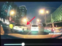 40多万的国产新车，无任何故障，直接在大马路上趴窝了！