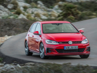 最便宜的10几万，同级最强动力的这些车一个字：爽