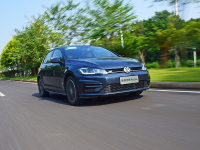 换个标贵上好几万？豪车到底豪在哪？