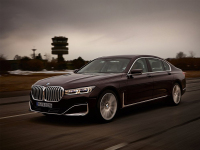 真不是为了省钱！百公里2.1L油的宝马，开起来要多爽有多爽