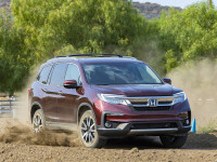 空间大颜值高还是本田车，这7座SUV能跟汉兰达比划一下？